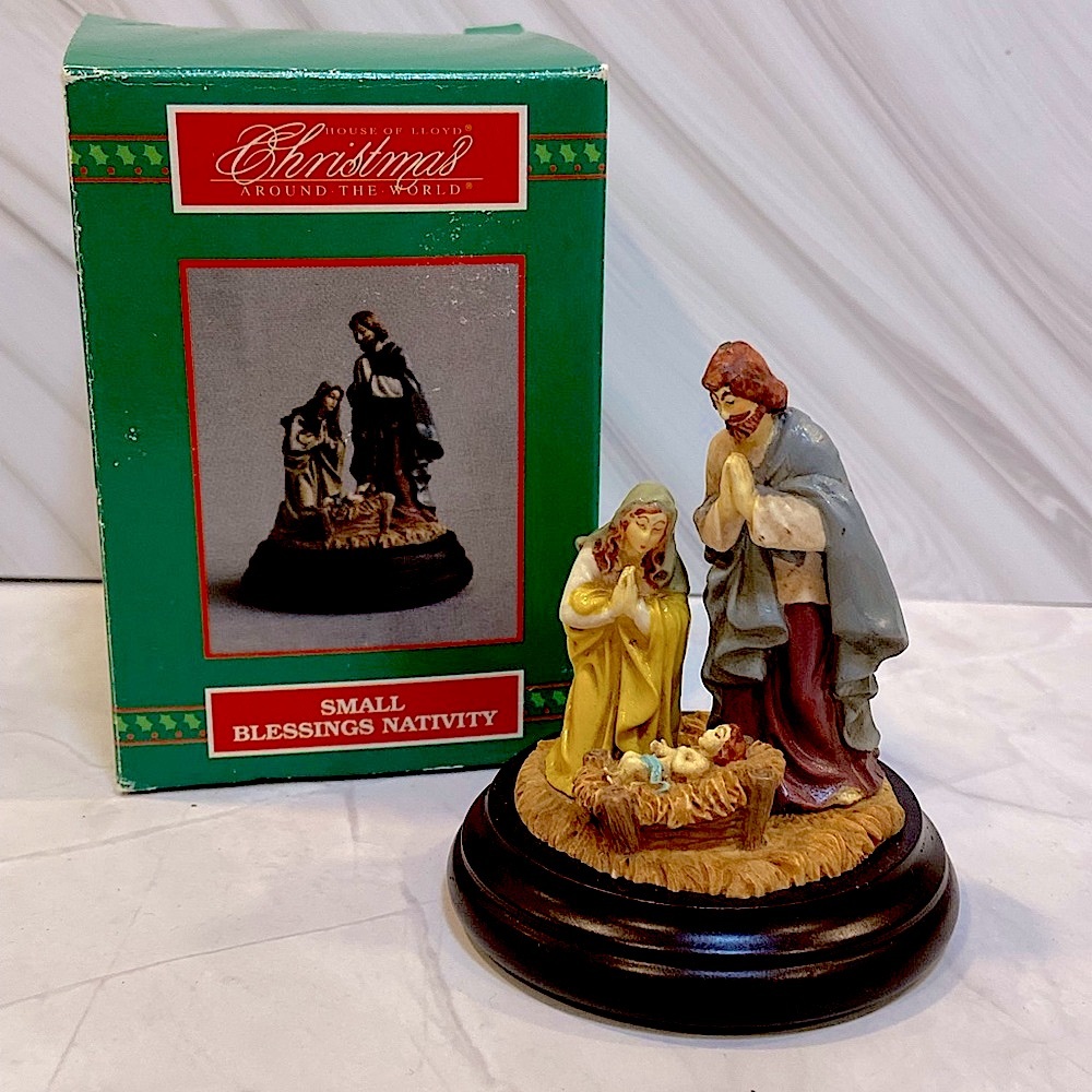 House of Lloyd - Small Blessings Nativity Christmas Around The World - Wood Base